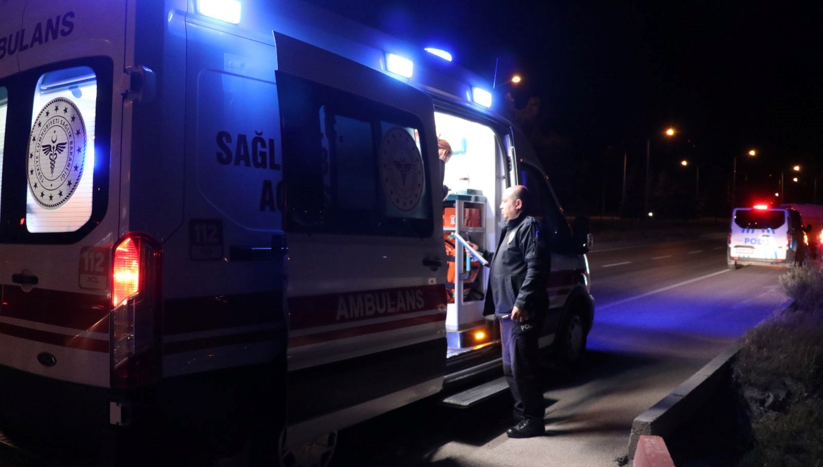 Burdur’da iki otomobil çarpıştı: Sürücüler yaralandı