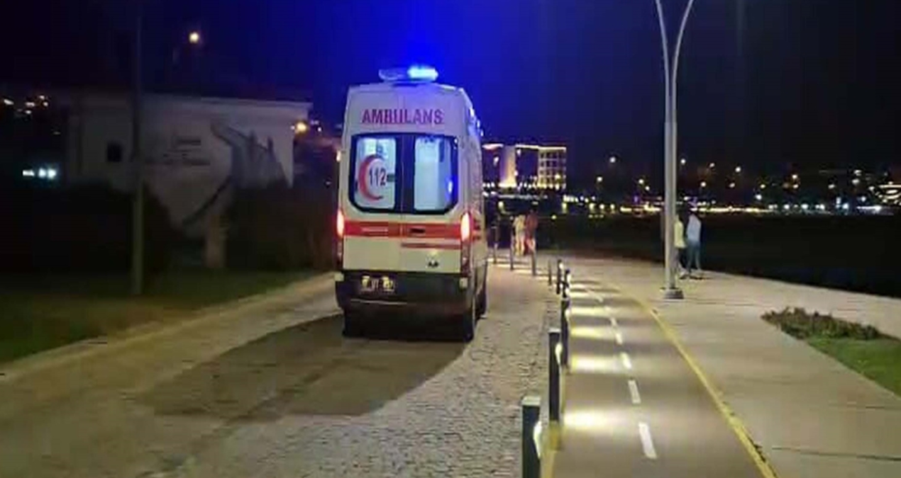 denizdeki arkadasini kurtarmak istersen boguldu 36RK8FVZ