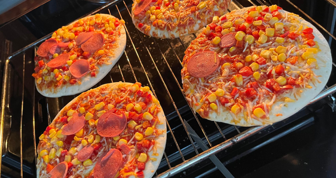 zincir marketlerde satilan pizza ifsa oldu et diye bakin ne yemisiz NnTtfpr6