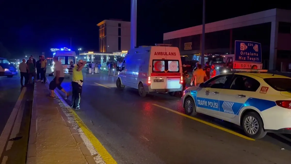 zincirleme trafik kazasi 1 olu 5 yarali rwOaSHNE