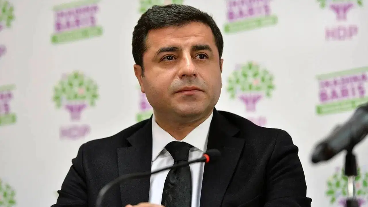 akpli vekilden carpici demirtas cikisi surece faydasi olur hNafRsPt.jpg