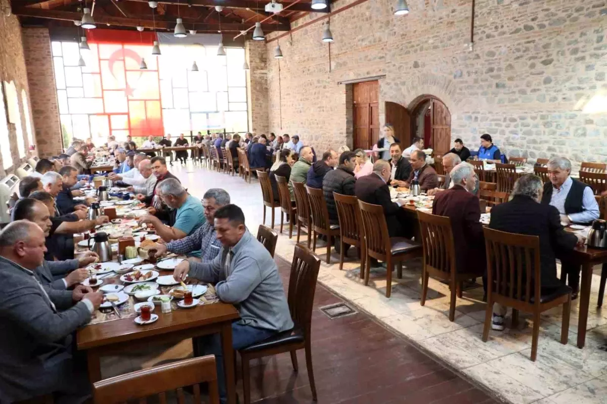 nazilli belediye baskani tetik muhtarlar gununde ekonomik basarilari anlatti ROzXj7Ka.jpg