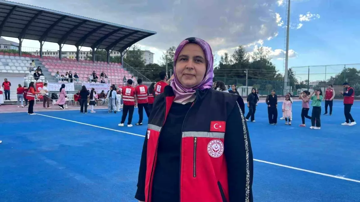 osmaniyede kiz cocuklari gulerse osmaniye guler etkinligi duzenlendi atQdNZTZ