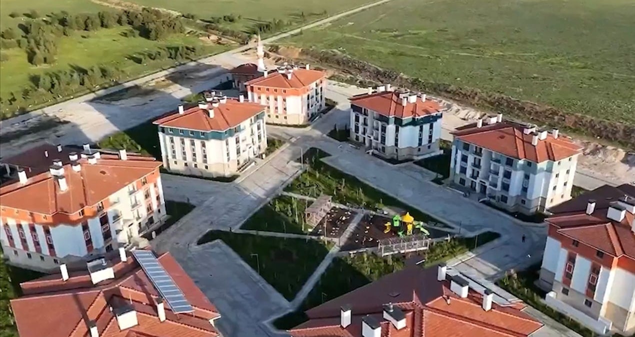 500 bin sosyal konut projesinde iban tuzagi btk sahte sayfalari kapatti 1GG18Uxc.jpg