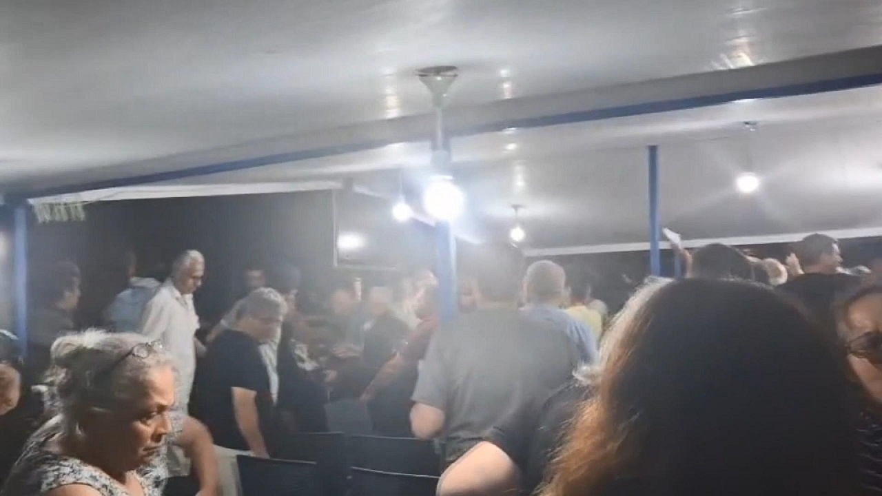 481 daireli sitede 130 bin TL’lik aidat krizi! 2 yönetici gözaltına alındı sandalyeler havada uçuştu Haber gorseli
