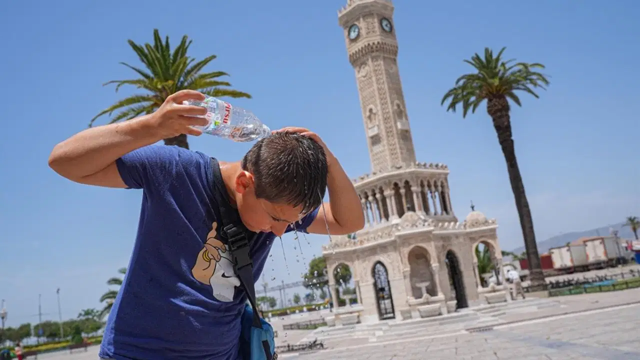 Uzmandan kritik açıklama: İzmir’de bu yaz sıcaklıklar nasıl seyredecek? Img